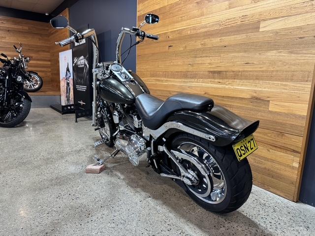 2010 HARLEY-DAVIDSON FXSTC SOFTAIL CUSTOM CRUISER