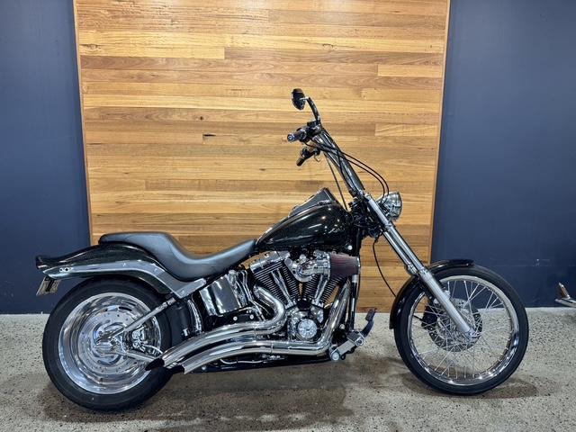 2010 HARLEY-DAVIDSON FXSTC SOFTAIL CUSTOM CRUISER