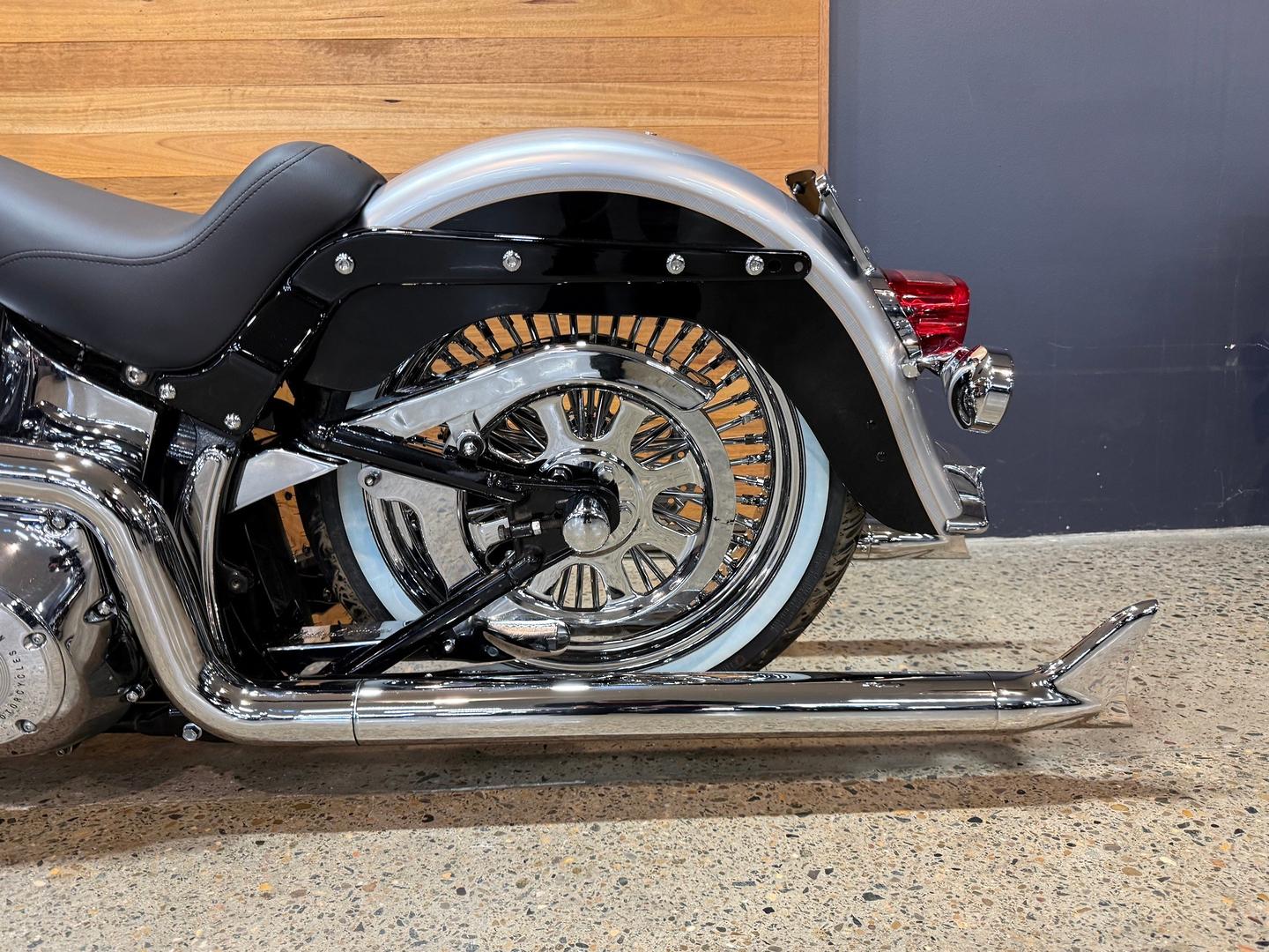 2003 HARLEY-DAVIDSON FLSTCI HERITAGE S/TAIL CLASSIC 100TH ANNIV CRUISER