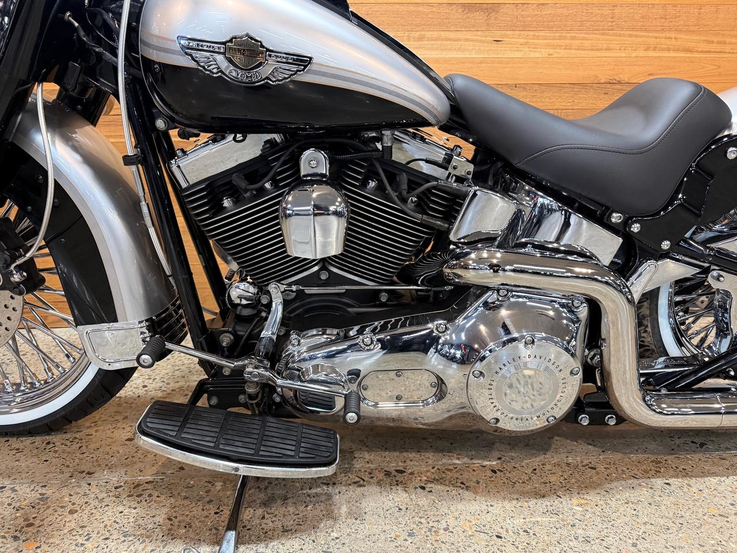 2003 HARLEY-DAVIDSON FLSTCI HERITAGE S/TAIL CLASSIC 100TH ANNIV CRUISER
