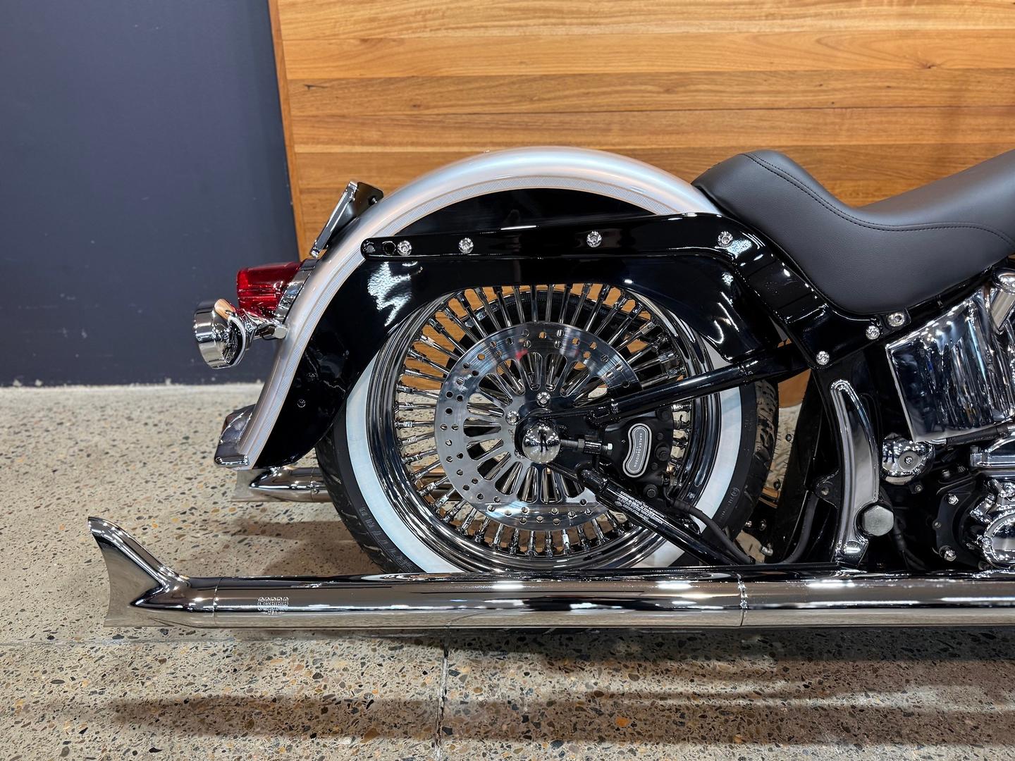 2003 HARLEY-DAVIDSON FLSTCI HERITAGE S/TAIL CLASSIC 100TH ANNIV CRUISER