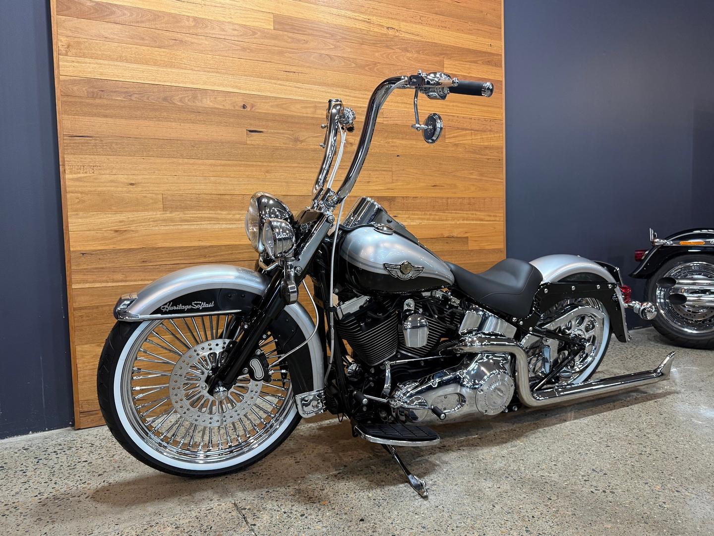 2003 HARLEY-DAVIDSON FLSTCI HERITAGE S/TAIL CLASSIC 100TH ANNIV CRUISER