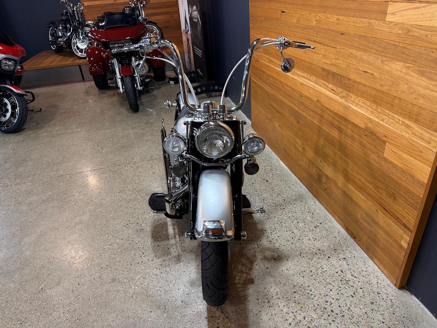 2003 HARLEY-DAVIDSON FLSTCI HERITAGE S/TAIL CLASSIC 100TH ANNIV CRUISER