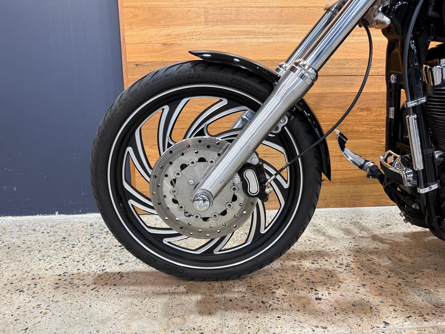 2010 HARLEY-DAVIDSON FXDWG WIDE GLIDE CRUISER