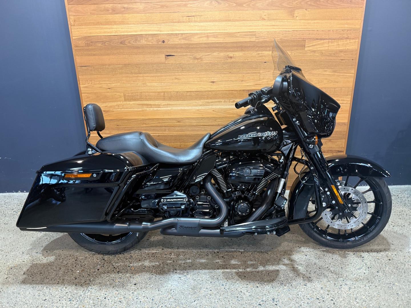 2019 HARLEY-DAVIDSON FLHXS STREET GLIDE SPECIAL 114 CRUISER