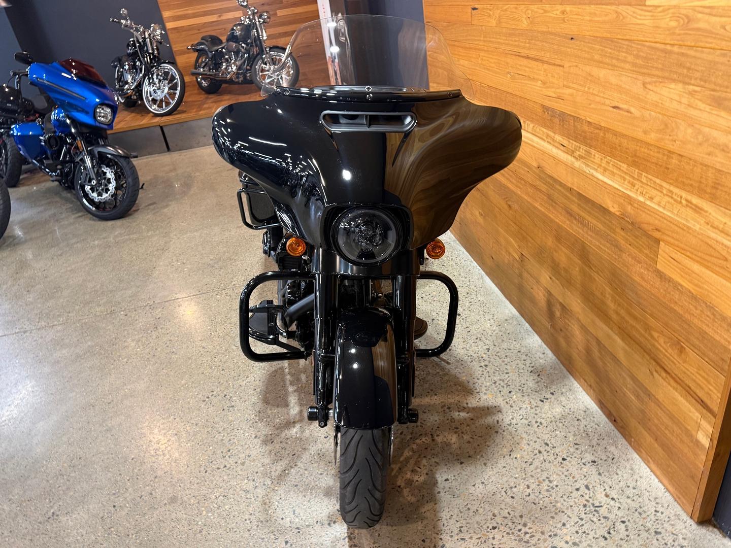 2019 HARLEY-DAVIDSON FLHXS STREET GLIDE SPECIAL 114 CRUISER