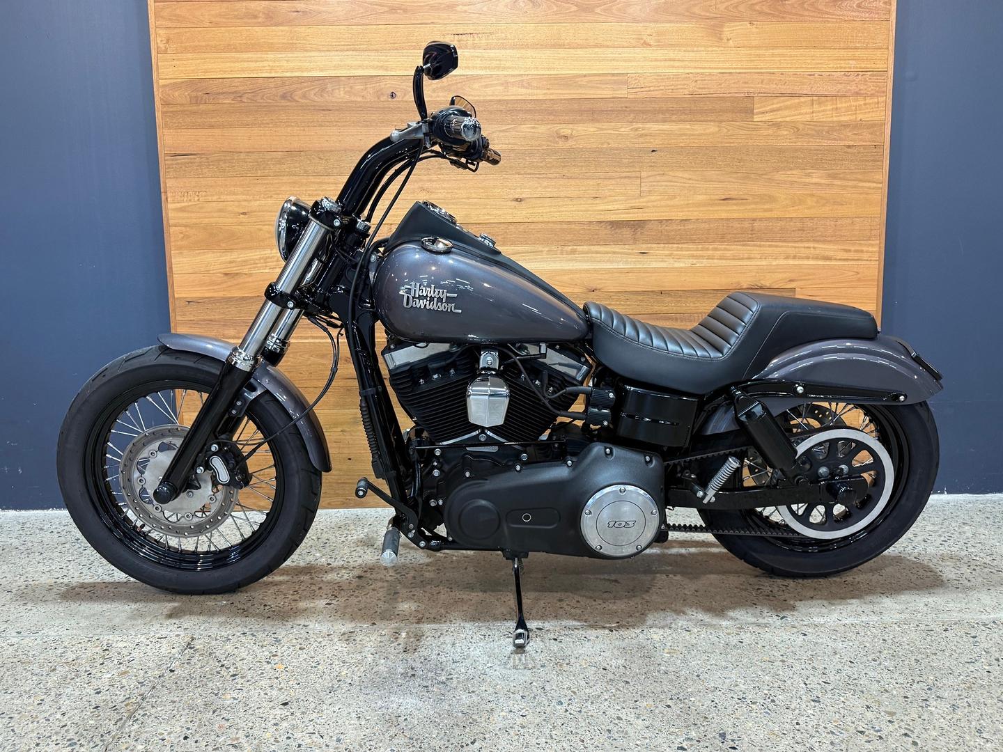 2016 HARLEY-DAVIDSON FXDB STREET BOB CRUISER