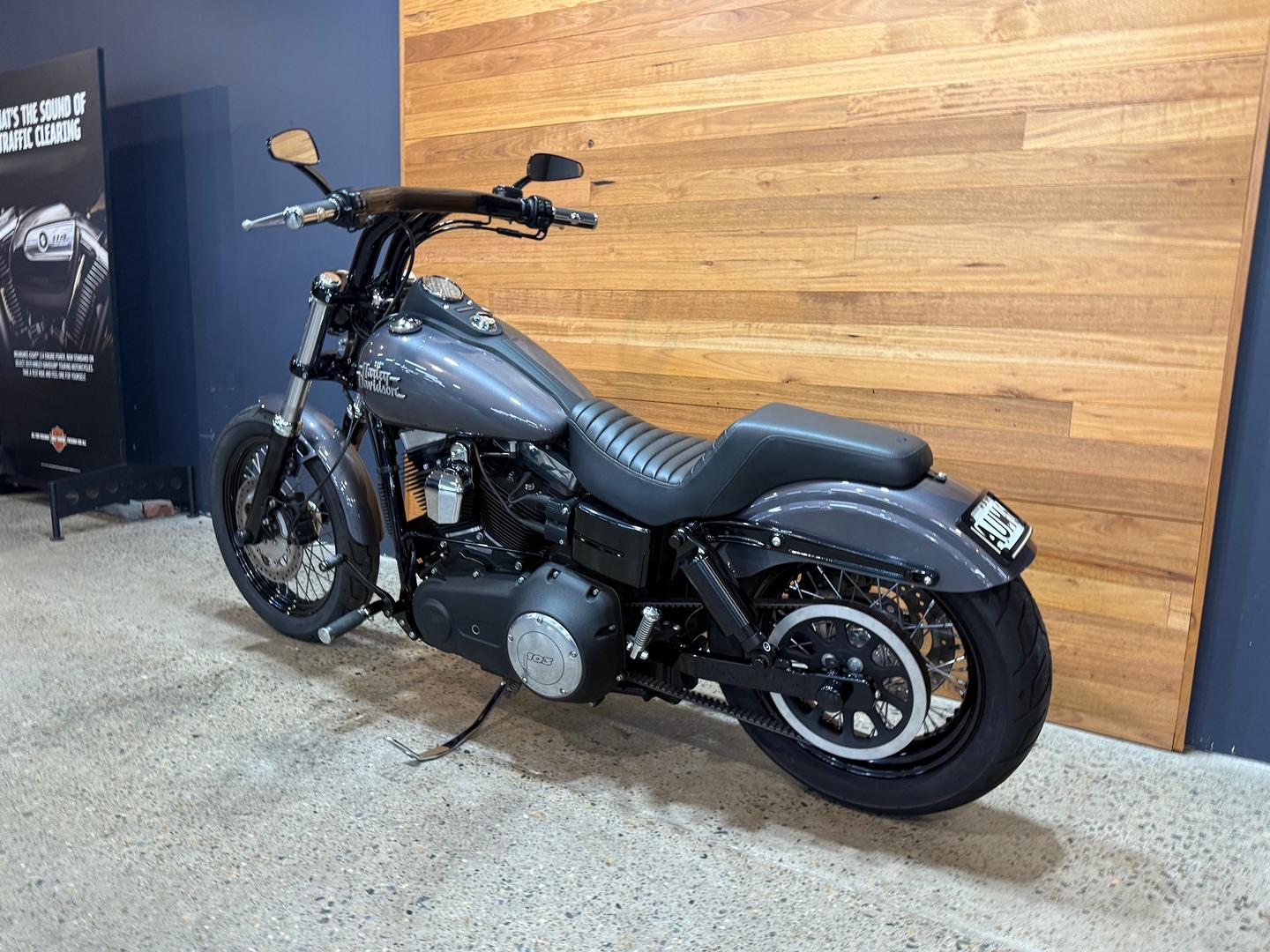 2016 HARLEY-DAVIDSON FXDB STREET BOB CRUISER