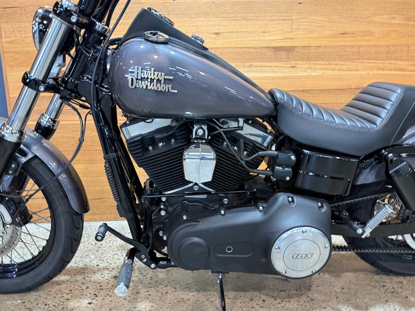 2016 HARLEY-DAVIDSON FXDB STREET BOB CRUISER