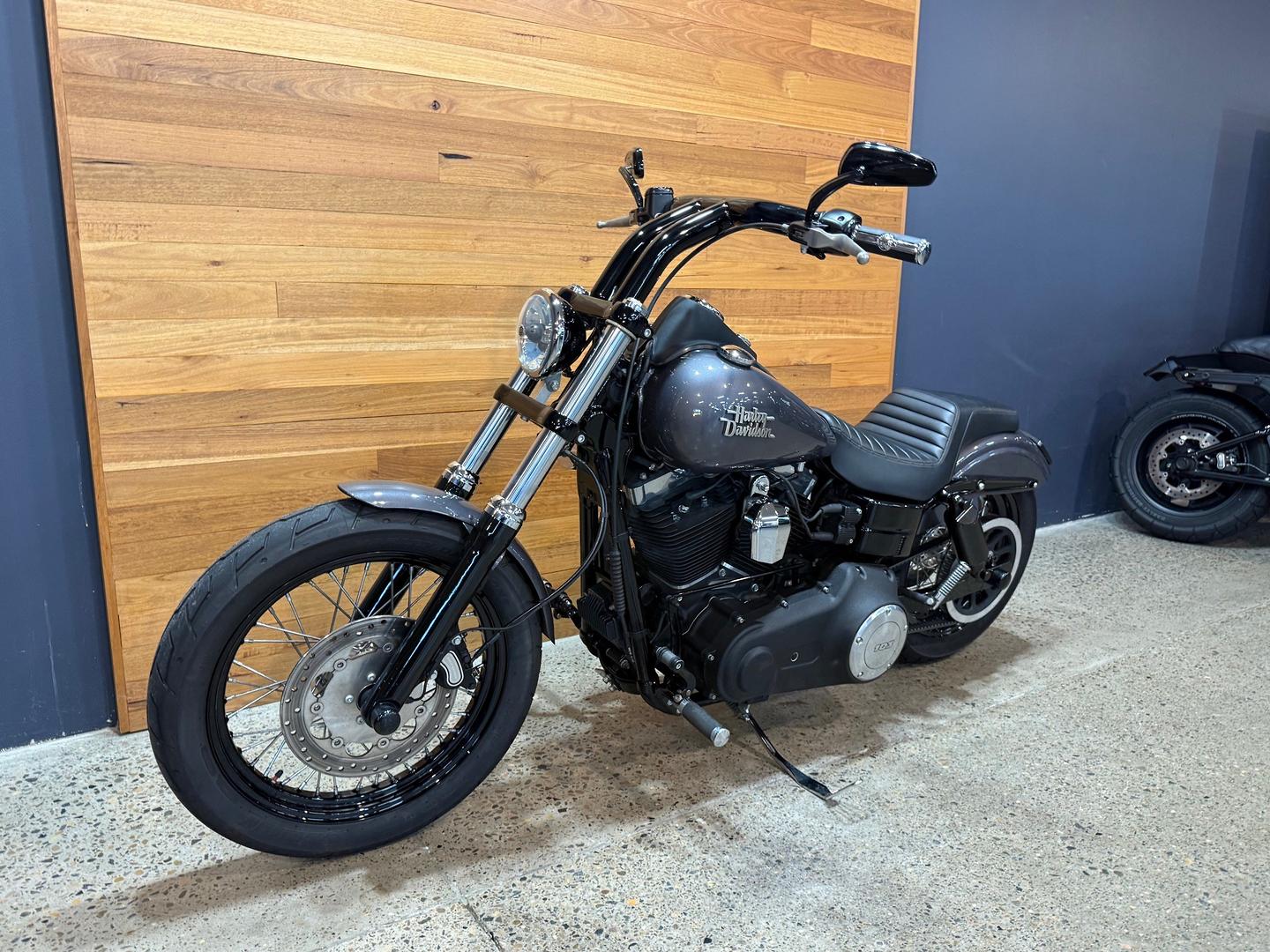 2016 HARLEY-DAVIDSON FXDB STREET BOB CRUISER