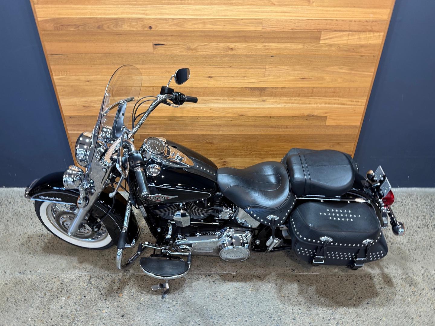 2013 HARLEY-DAVIDSON FLSTC HERITAGE SOFTAIL CLASSIC CRUISER