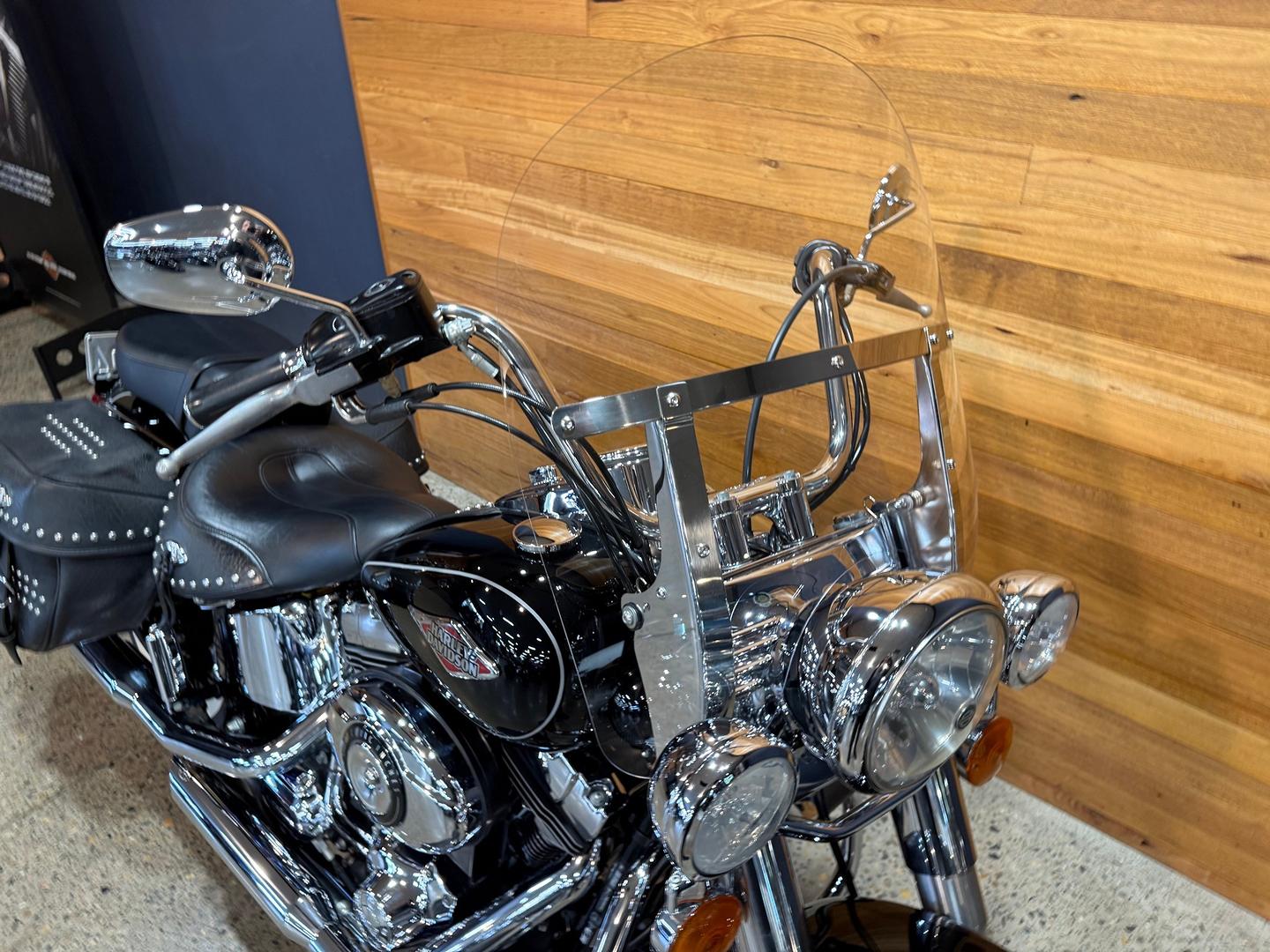 2013 HARLEY-DAVIDSON FLSTC HERITAGE SOFTAIL CLASSIC CRUISER