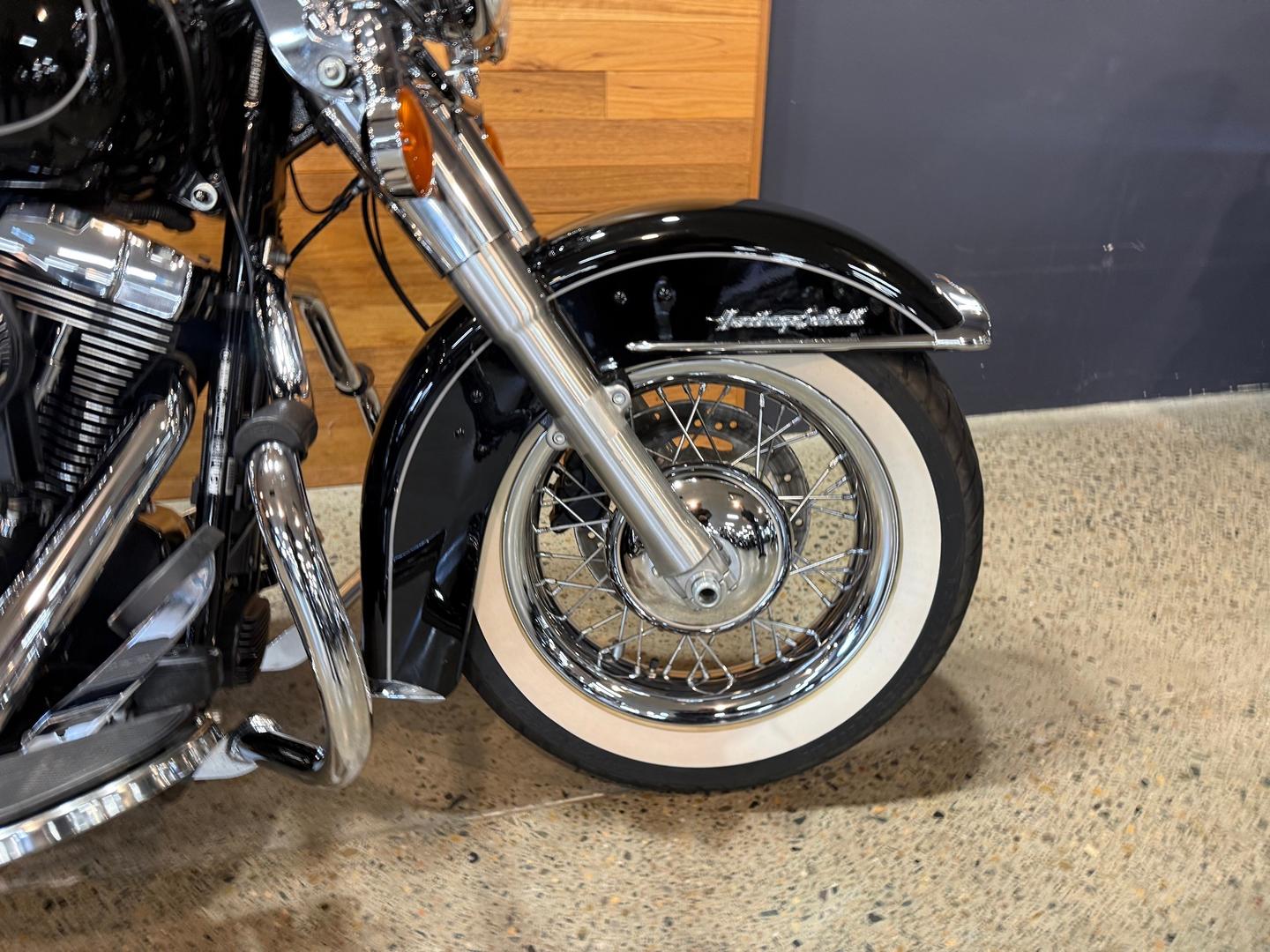 2013 HARLEY-DAVIDSON FLSTC HERITAGE SOFTAIL CLASSIC CRUISER
