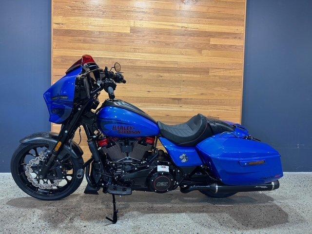 2026 HARLEY-DAVIDSON FLHXSTSE CVO STR GLIDE ST(121) CRUISER