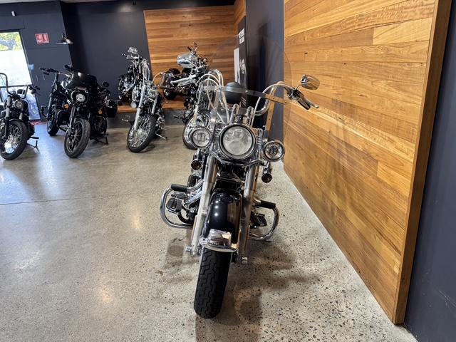 2013 HARLEY-DAVIDSON FLSTC HERITAGE SOFTAIL CLASSIC CRUISER