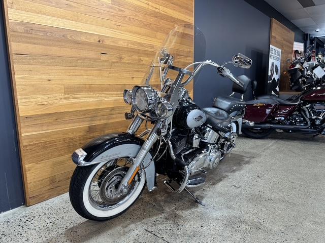 2013 HARLEY-DAVIDSON FLSTC HERITAGE SOFTAIL CLASSIC CRUISER