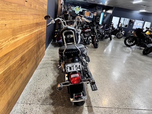 2013 HARLEY-DAVIDSON FLSTC HERITAGE SOFTAIL CLASSIC CRUISER