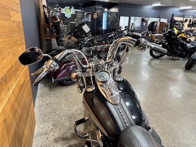 2013 HARLEY-DAVIDSON FLSTC HERITAGE SOFTAIL CLASSIC CRUISER