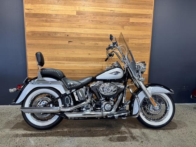 2013 HARLEY-DAVIDSON FLSTC HERITAGE SOFTAIL CLASSIC CRUISER