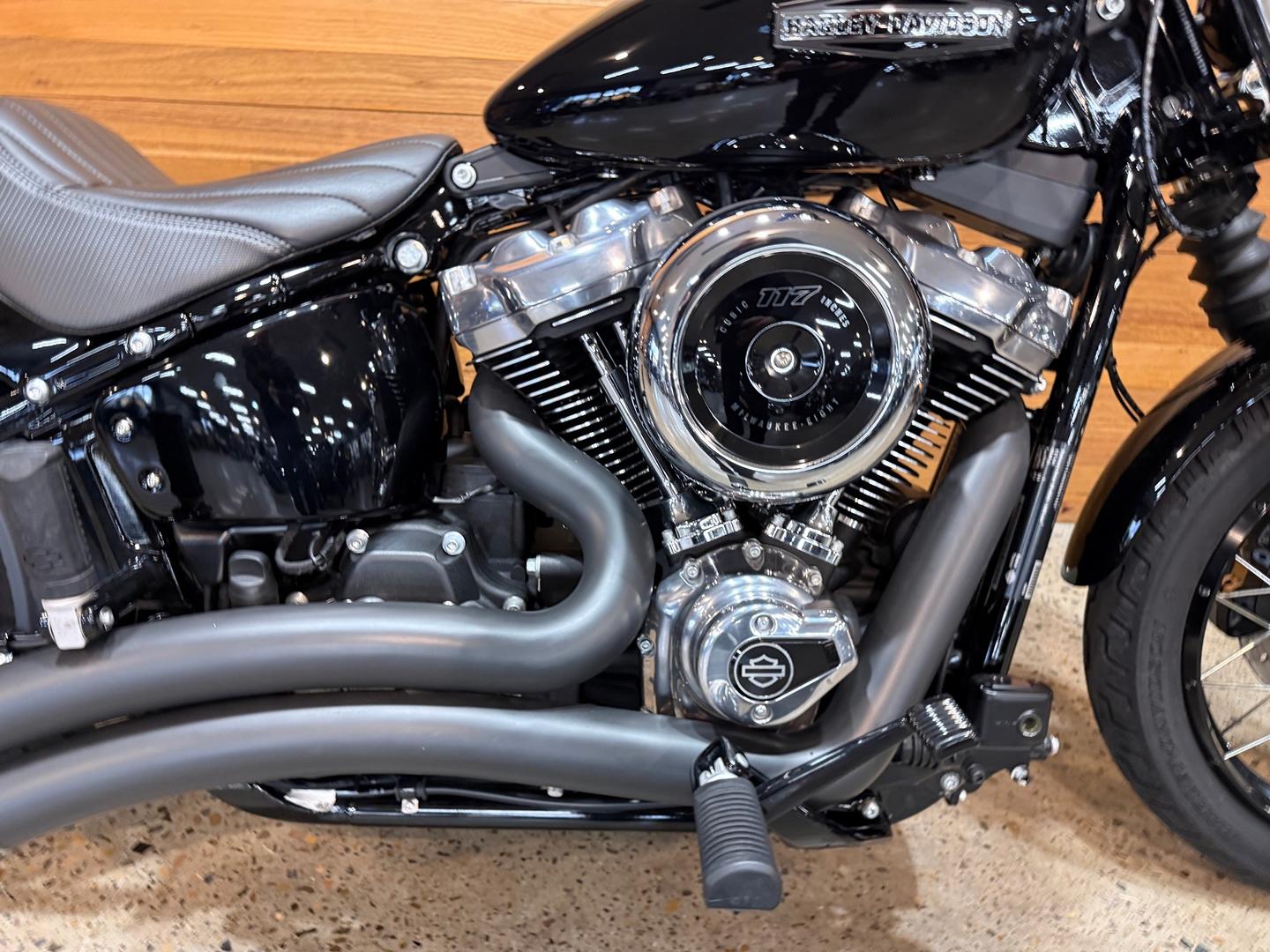 2025 HARLEY-DAVIDSON FXBB STREET BOB (117) CRUISER