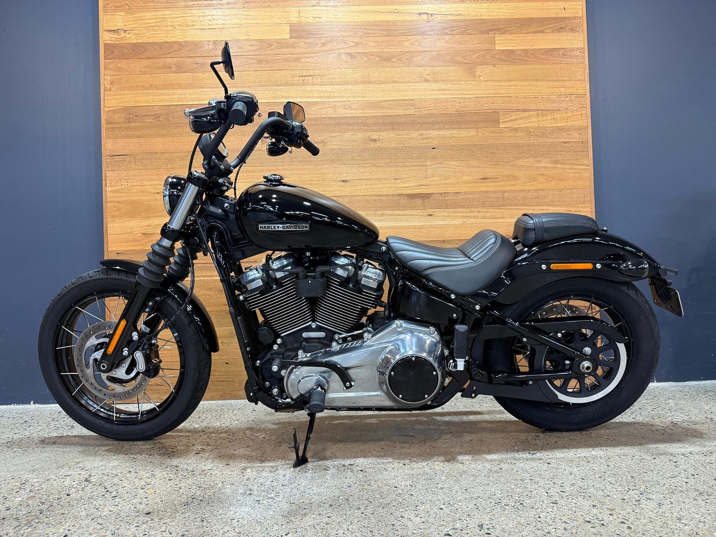 2025 HARLEY-DAVIDSON FXBB STREET BOB (117) CRUISER