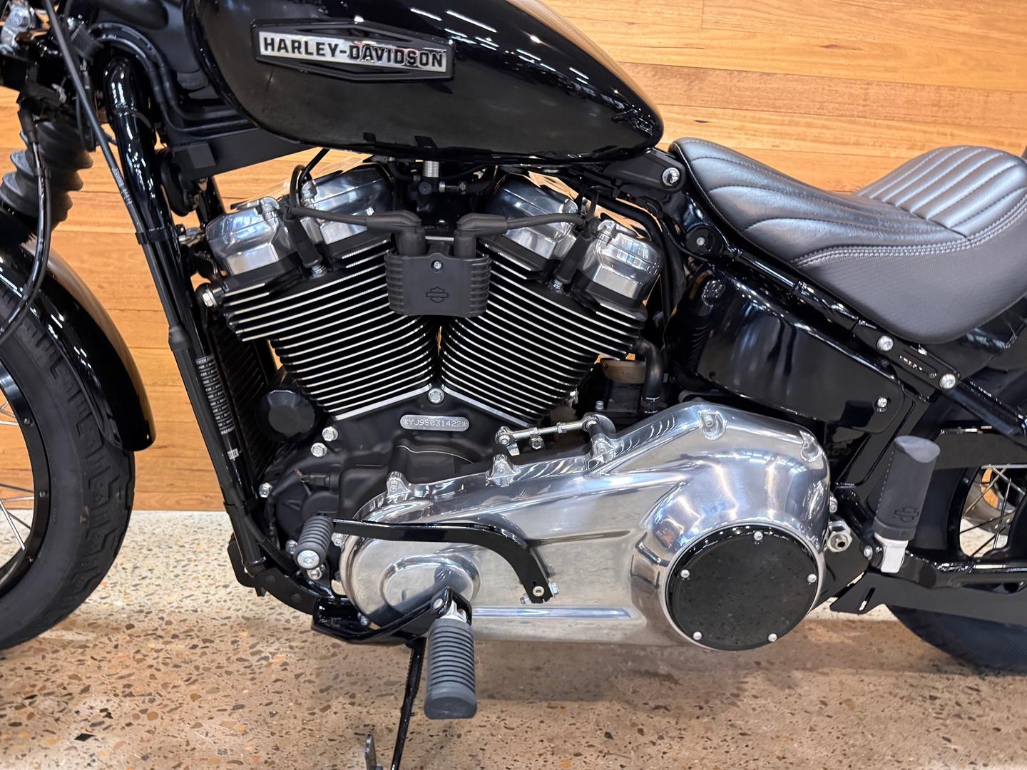 2025 HARLEY-DAVIDSON FXBB STREET BOB (117) CRUISER