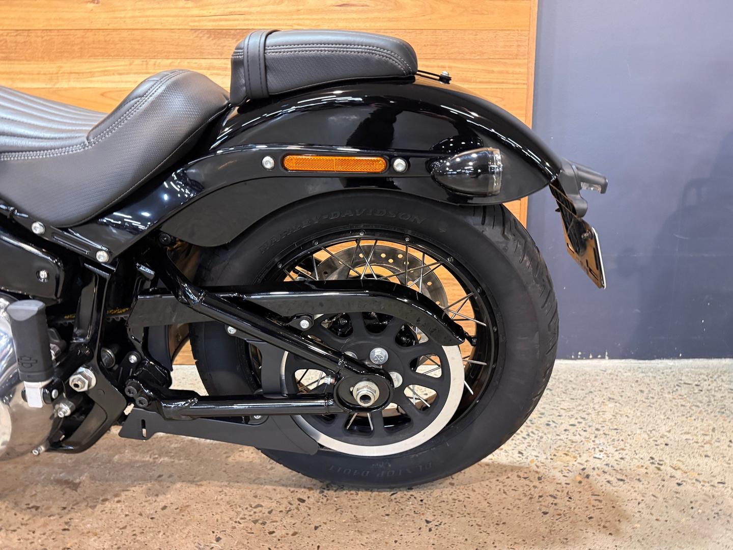 2025 HARLEY-DAVIDSON FXBB STREET BOB (117) CRUISER