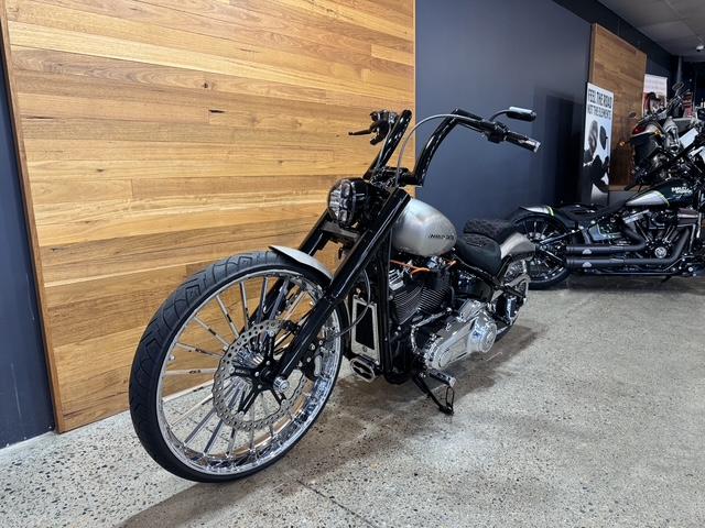2018 HARLEY-DAVIDSON FXBRS BREAKOUT CRUISER
