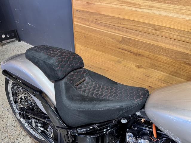 2018 HARLEY-DAVIDSON FXBRS BREAKOUT CRUISER