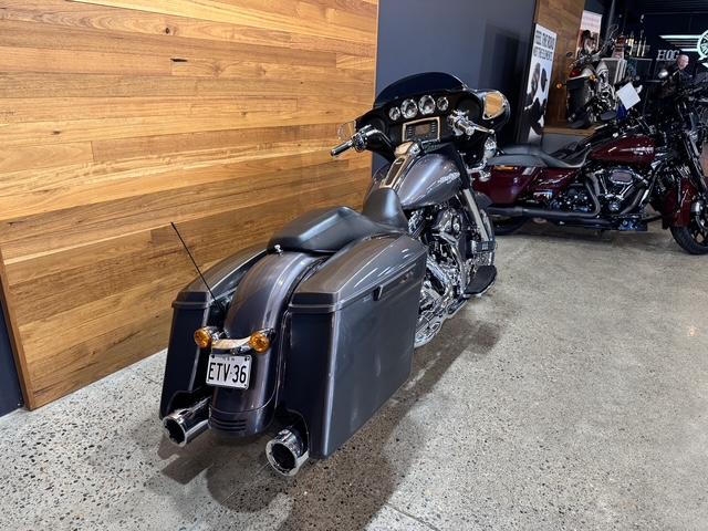 2013 HARLEY-DAVIDSON FLHX STREET GLIDE CRUISER