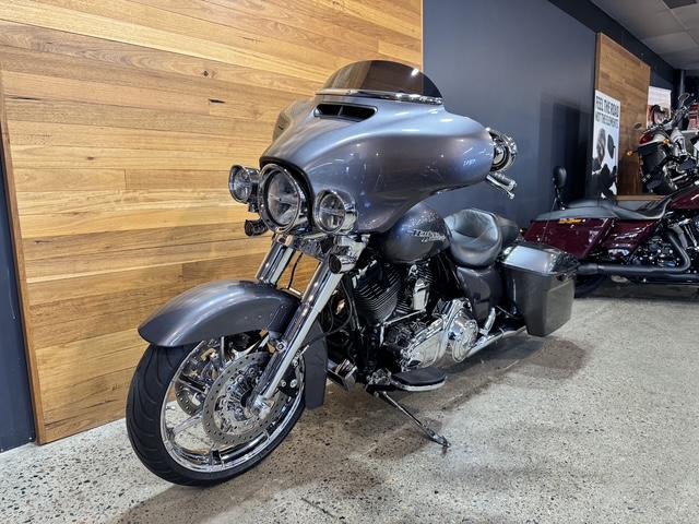 2013 HARLEY-DAVIDSON FLHX STREET GLIDE CRUISER