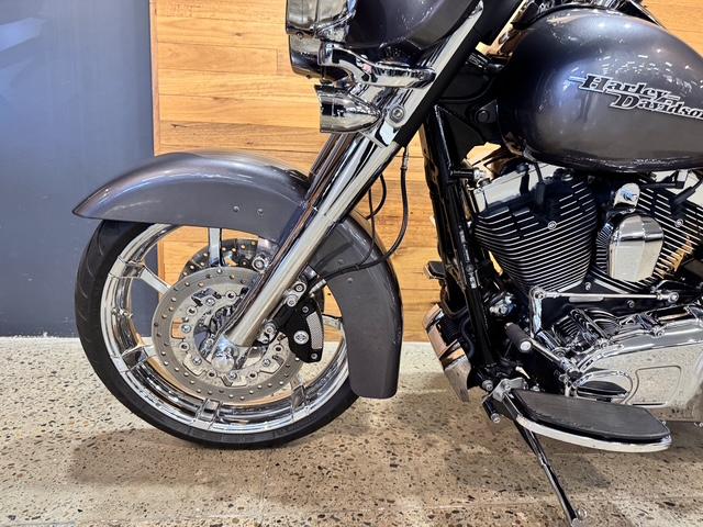 2013 HARLEY-DAVIDSON FLHX STREET GLIDE CRUISER