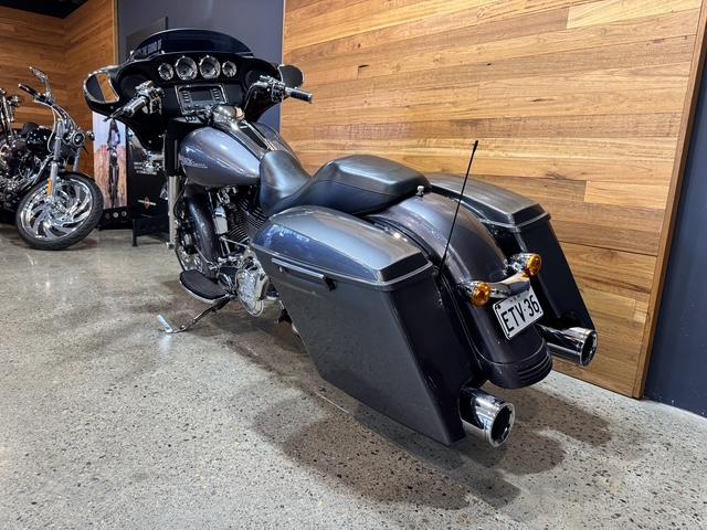 2013 HARLEY-DAVIDSON FLHX STREET GLIDE CRUISER