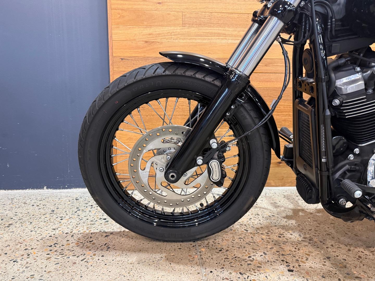 2019 HARLEY-DAVIDSON FXBB STREET BOB (107) CRUISER
