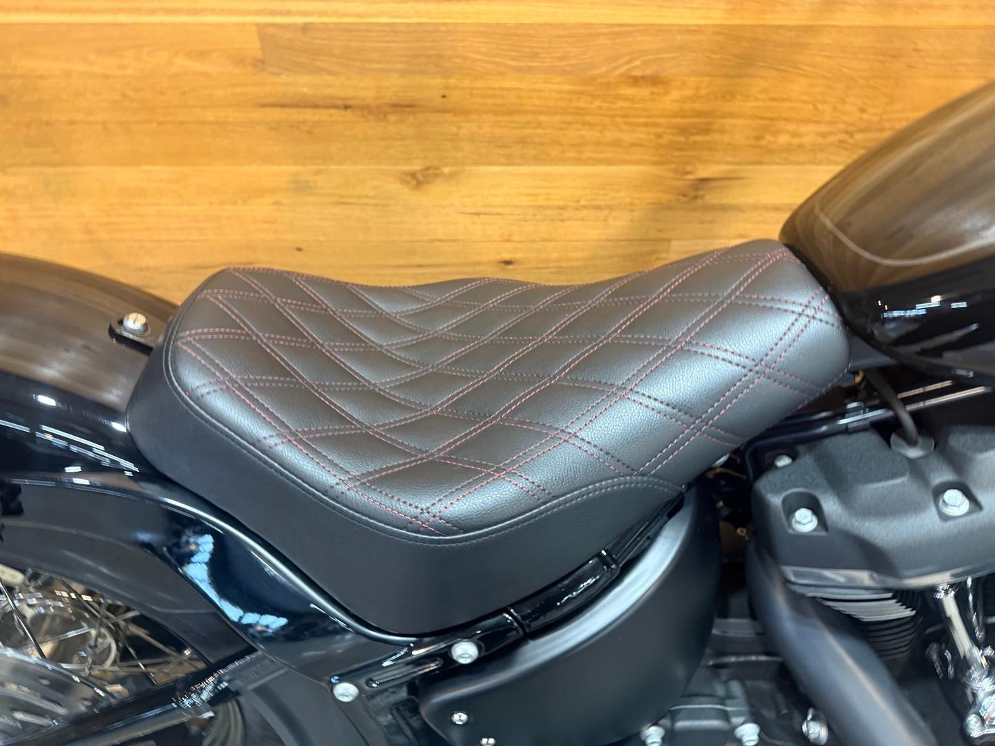 2019 HARLEY-DAVIDSON FXBB STREET BOB (107) CRUISER