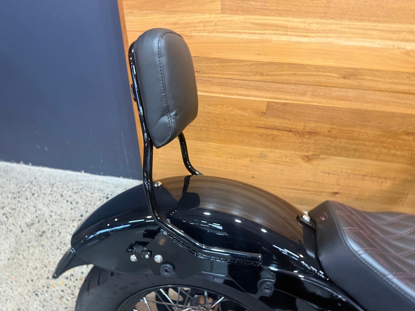 2019 HARLEY-DAVIDSON FXBB STREET BOB (107) CRUISER