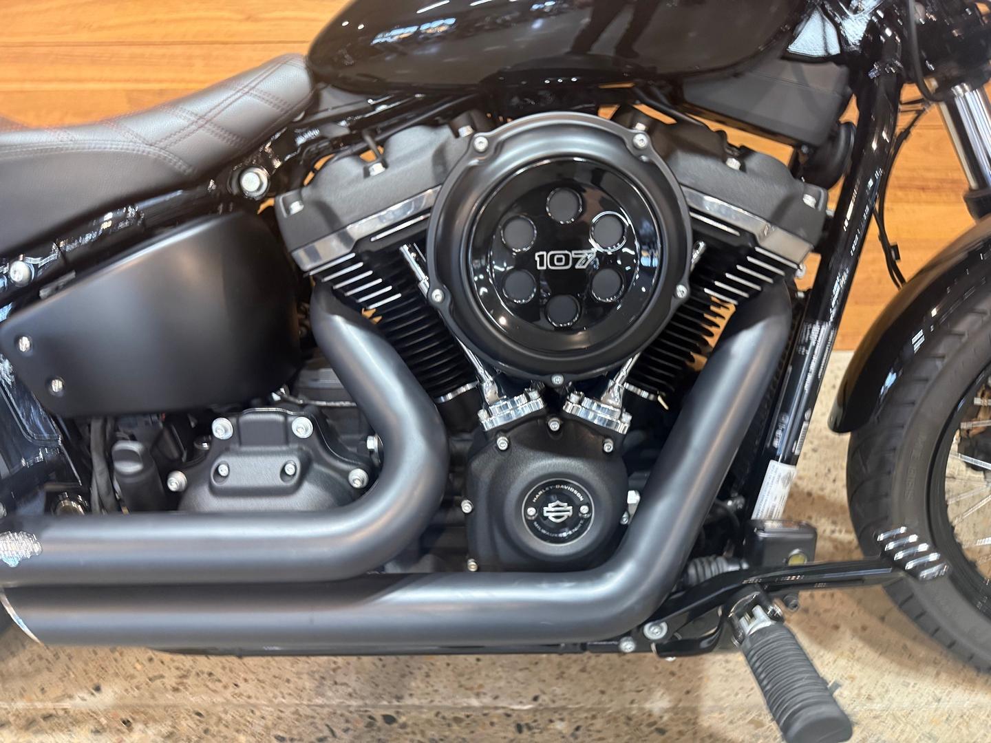 2019 HARLEY-DAVIDSON FXBB STREET BOB (107) CRUISER