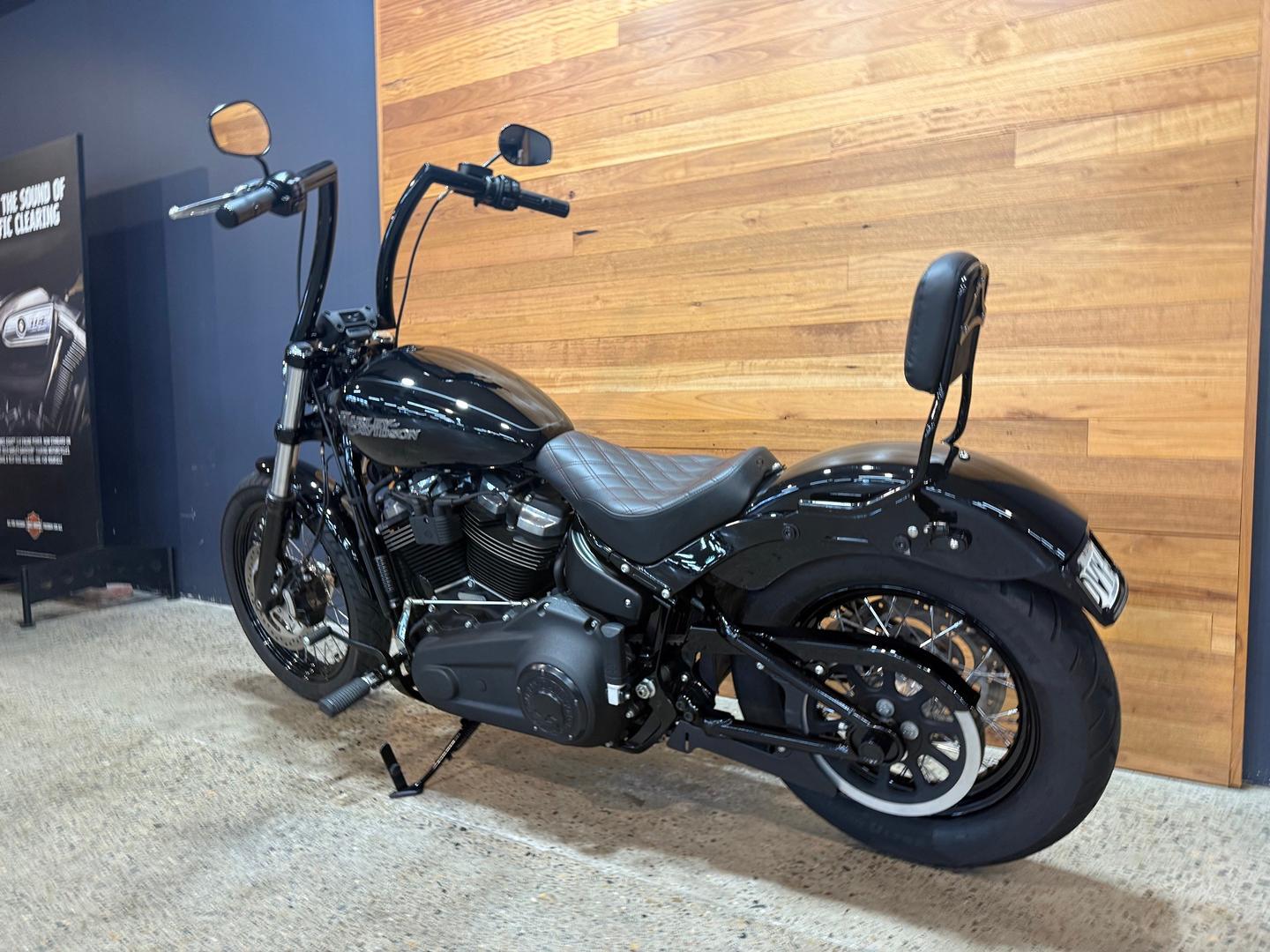 2019 HARLEY-DAVIDSON FXBB STREET BOB (107) CRUISER