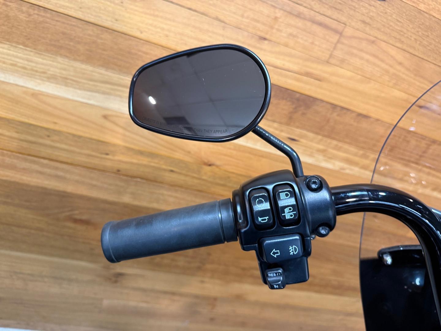 2023 HARLEY-DAVIDSON FLHCS HERITAGE CLASSIC 114 CRUISER