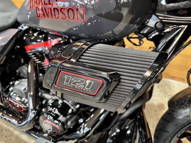 2026 HARLEY-DAVIDSON FLHXSTSE CVO STR GLIDE ST(121) CRUISER