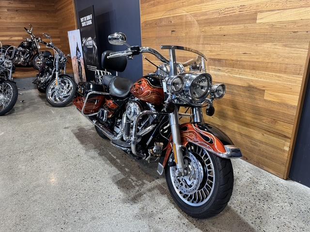 2011 HARLEY-DAVIDSON FLHR ROAD KING CRUISER