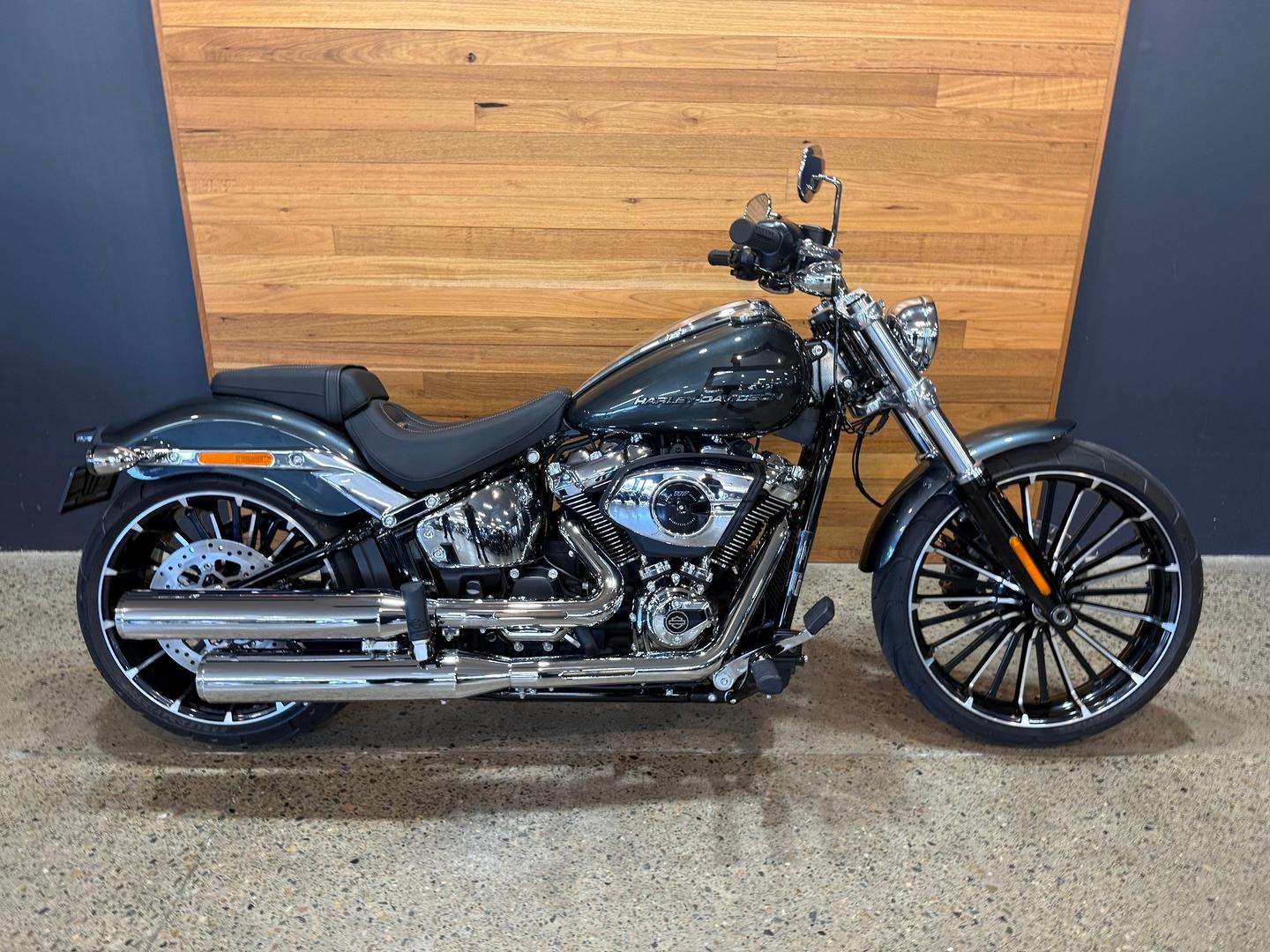 2026 HARLEY-DAVIDSON FXBR BREAKOUT (117) CRUISER