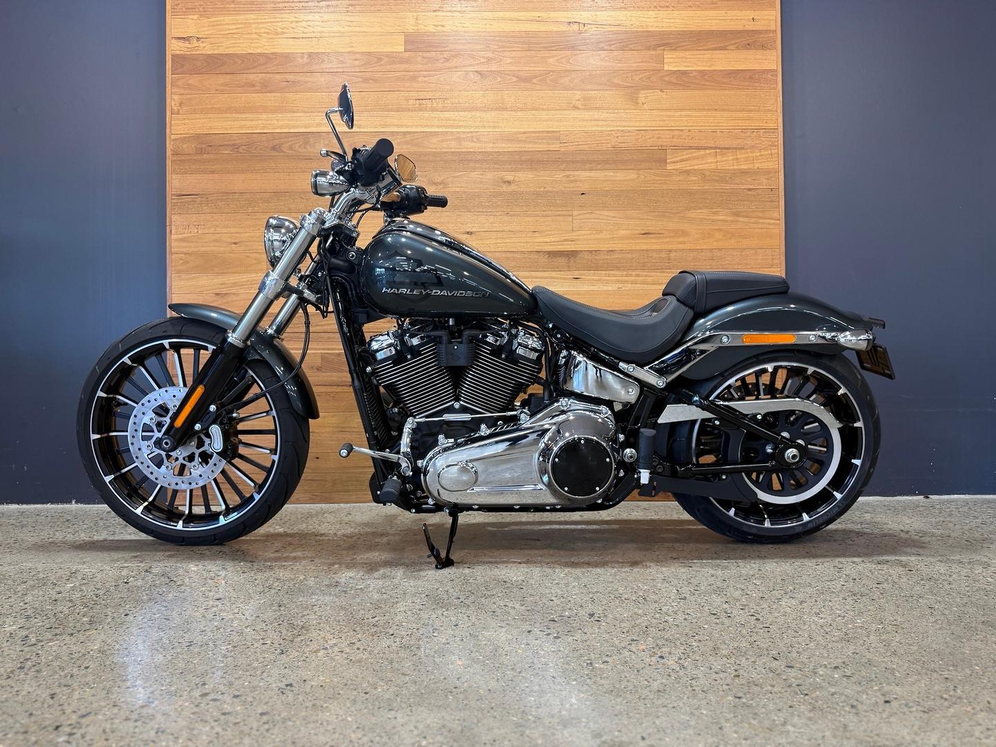 2026 HARLEY-DAVIDSON FXBR BREAKOUT (117) CRUISER