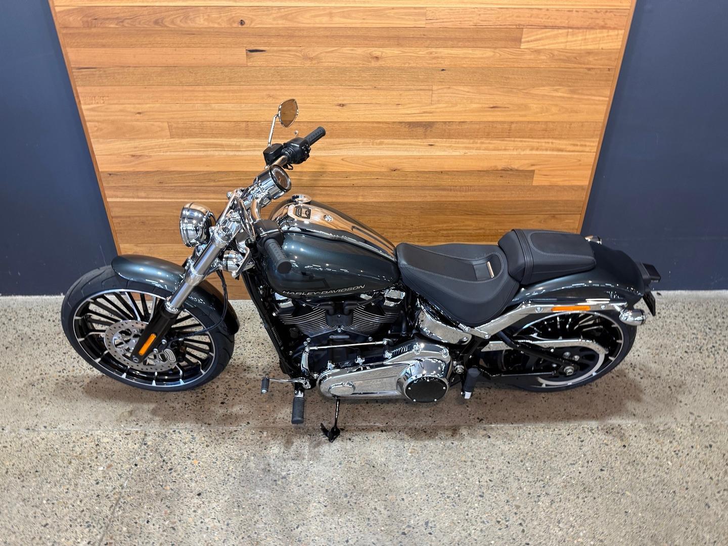 2026 HARLEY-DAVIDSON FXBR BREAKOUT (117) CRUISER