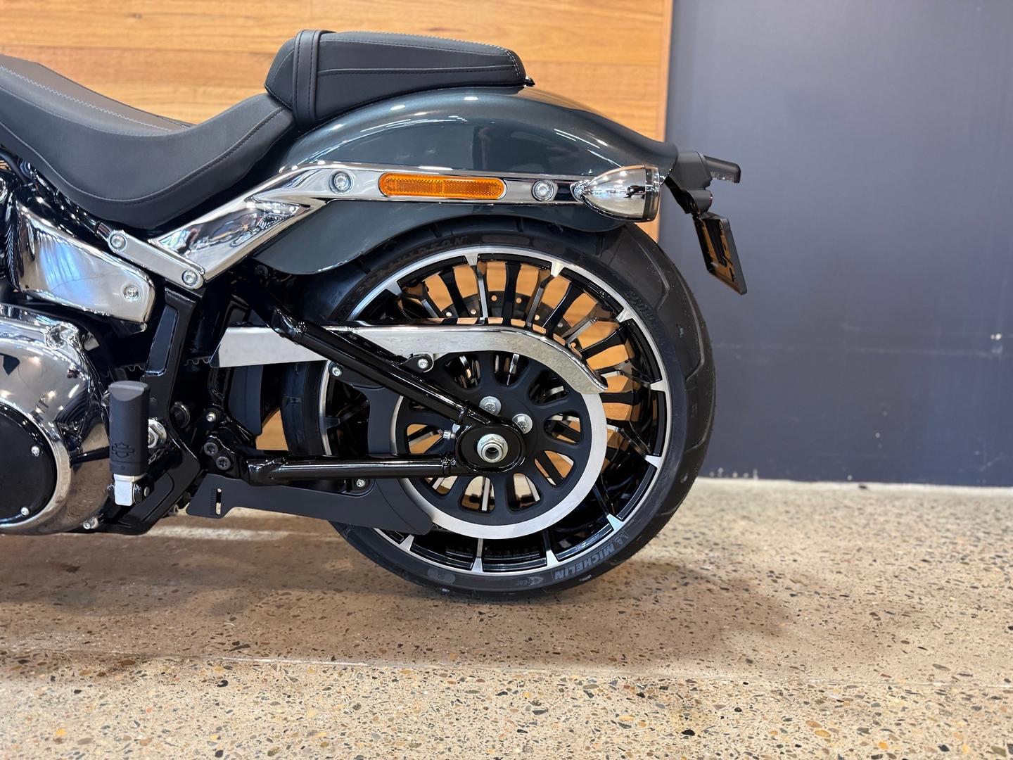 2026 HARLEY-DAVIDSON FXBR BREAKOUT (117) CRUISER