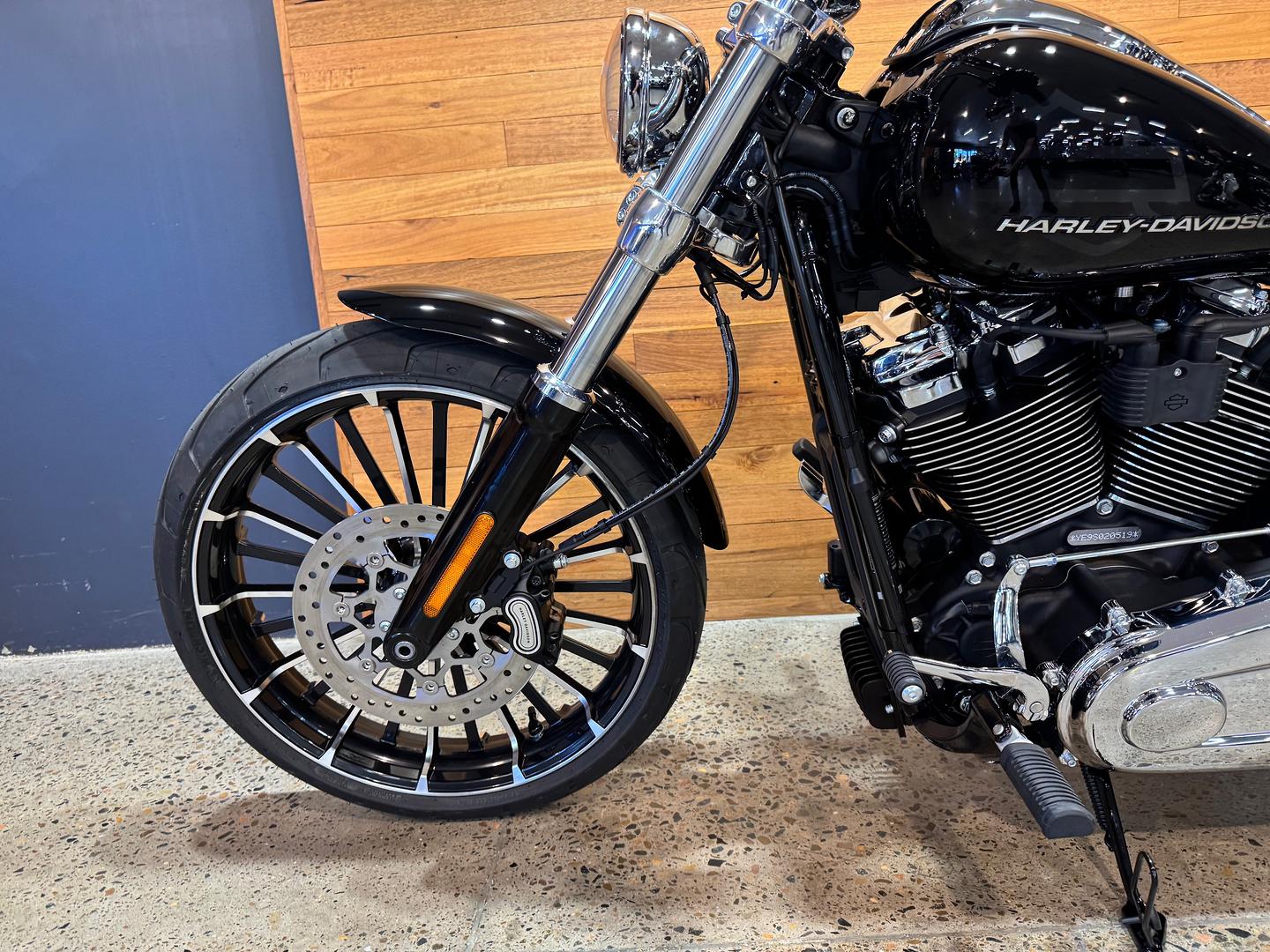 2026 HARLEY-DAVIDSON FXBR BREAKOUT (117) CRUISER