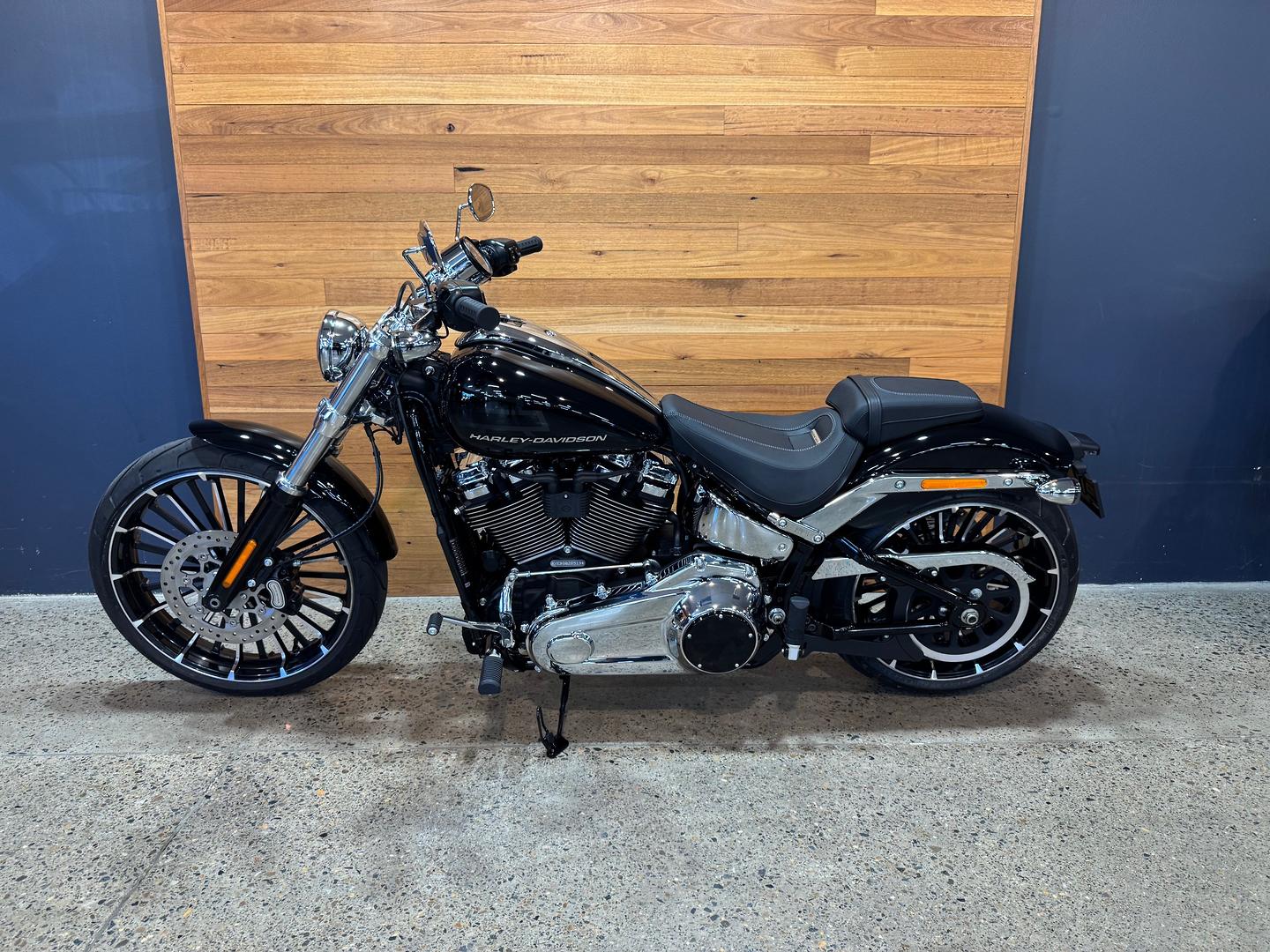 2026 HARLEY-DAVIDSON FXBR BREAKOUT (117) CRUISER