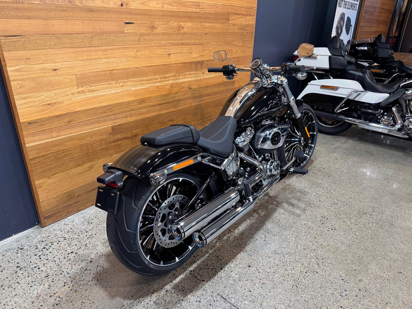 2026 HARLEY-DAVIDSON FXBR BREAKOUT (117) CRUISER