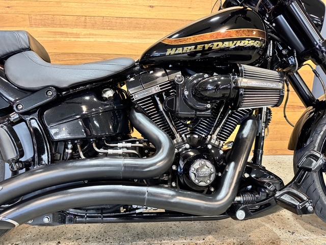 2017 HARLEY-DAVIDSON FXSE CVO PRO STREET BREAKOUT CRUISER
