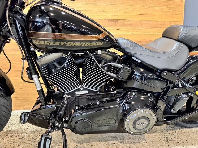 2017 HARLEY-DAVIDSON FXSE CVO PRO STREET BREAKOUT CRUISER